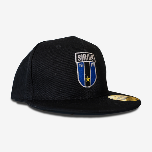 SNAPBACK, SKÖLD
